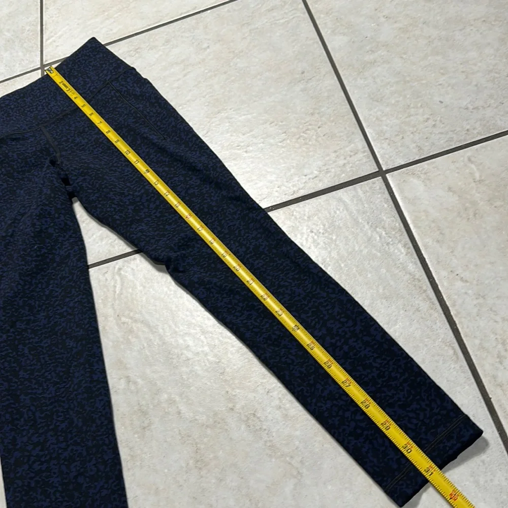 Athlete‎ Salutation Stash Pocket Gravel Tight Leggings